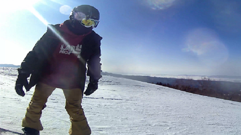 スキー スノボのカメラはgoproが最強 実体験を元に撮影方法と持ち物を徹底解説 Rentio Press レンティオプレス